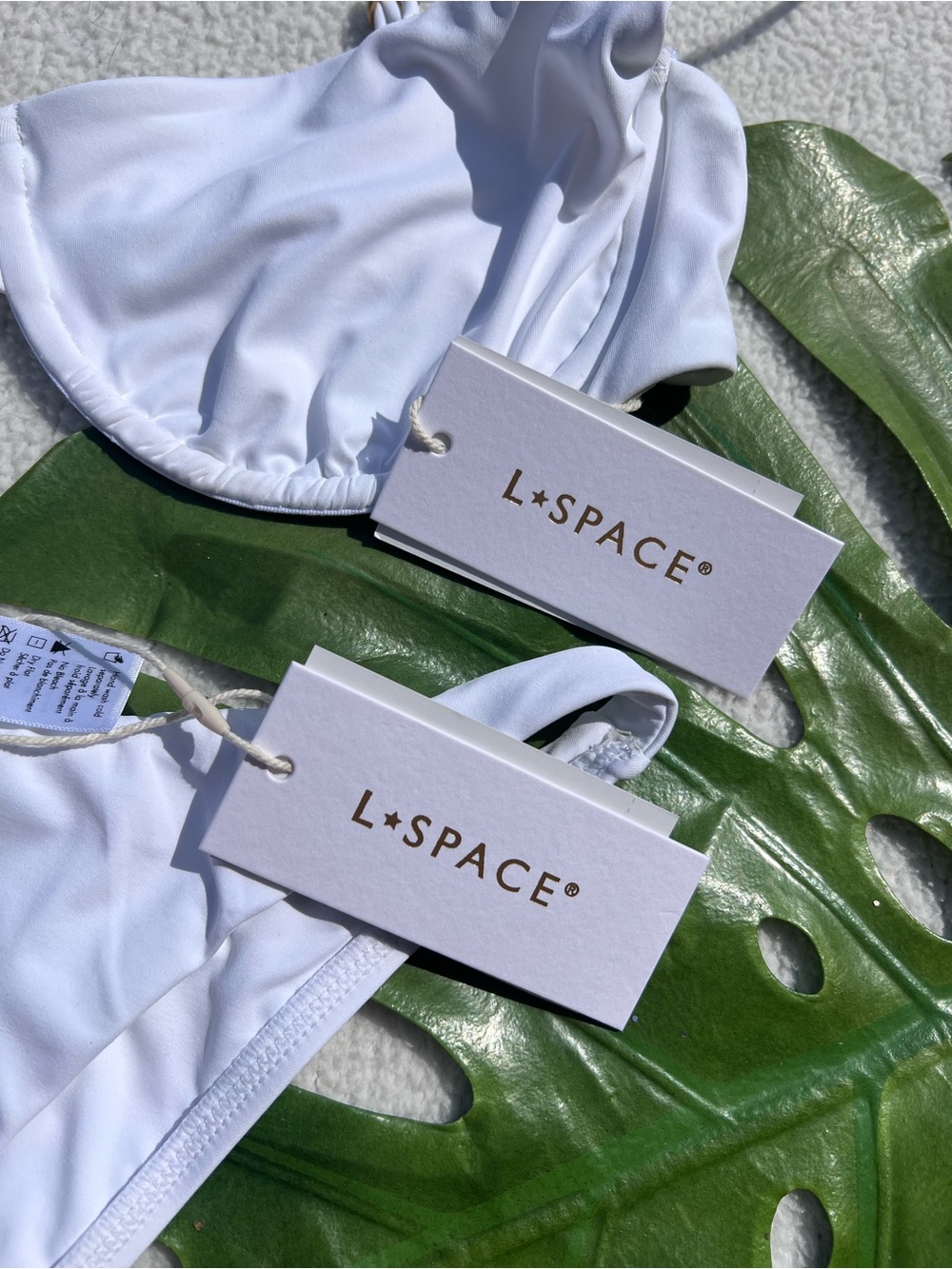 L*Space Belle Bikini Top + Leilani Bitsy Bottom Set White Rose Trim NWT Medium - Picture 8 of 10